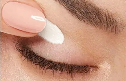 feutre &agrave; sourcils look sourcils microblading